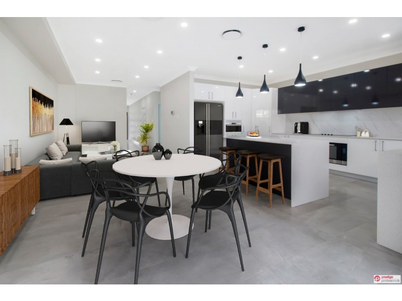 2/256 Epsom Road, Chipping Norton NSW 2170