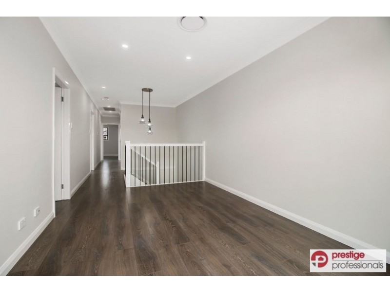 2/256 Epsom Road, Chipping Norton NSW 2170