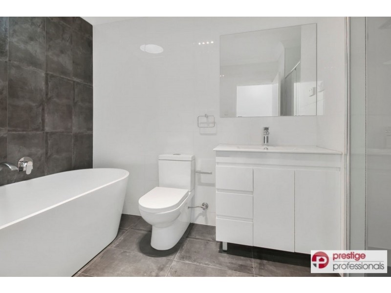 2/256 Epsom Road, Chipping Norton NSW 2170