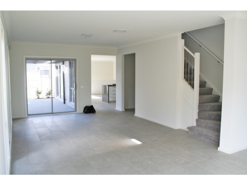 9 Greenview Drive, Moorebank NSW 2170