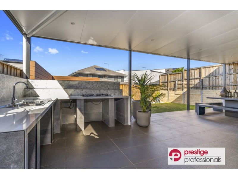 3 Nairn Place, Moorebank NSW 2170