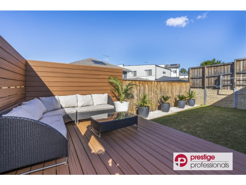 3 Nairn Place, Moorebank NSW 2170