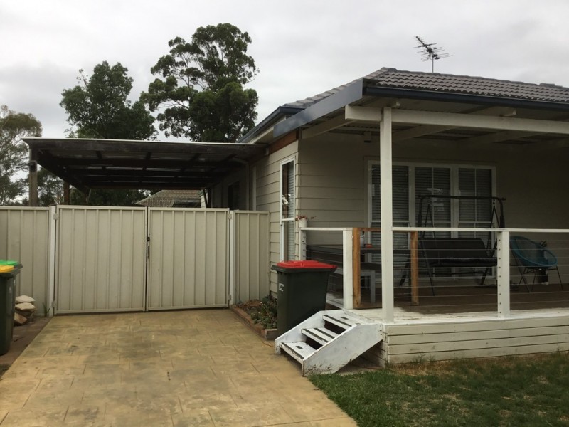 17 Birdwood Avenue, Wattle Grove NSW 2173