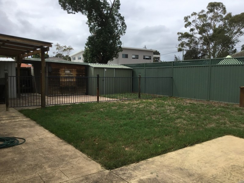 17 Birdwood Avenue, Wattle Grove NSW 2173