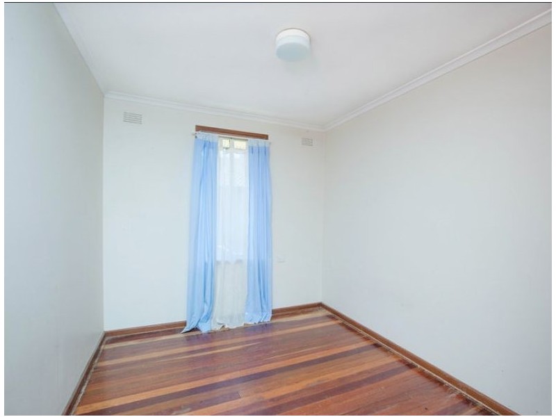 11 Rix Avenue, Hammondville NSW 2170