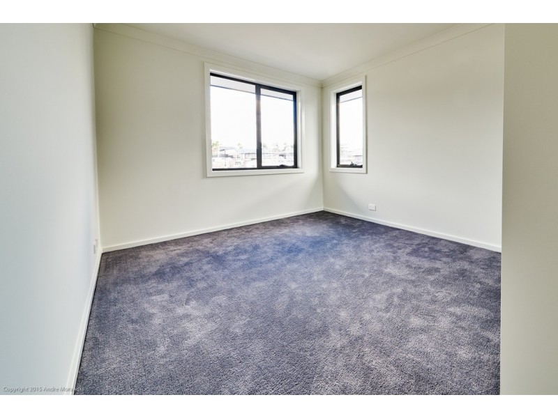 19 Boniwell Road, Moorebank NSW 2170