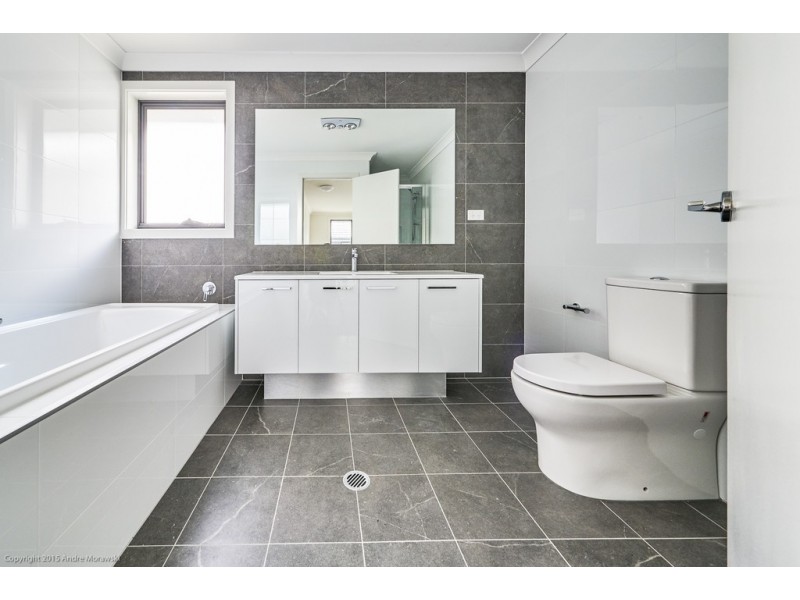 19 Boniwell Road, Moorebank NSW 2170