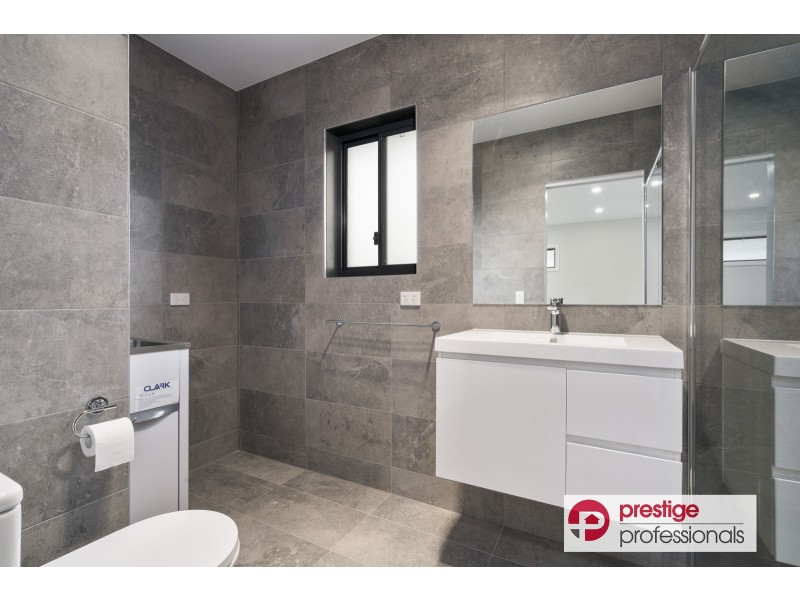 105 Maddecks Avenue, Moorebank NSW 2170