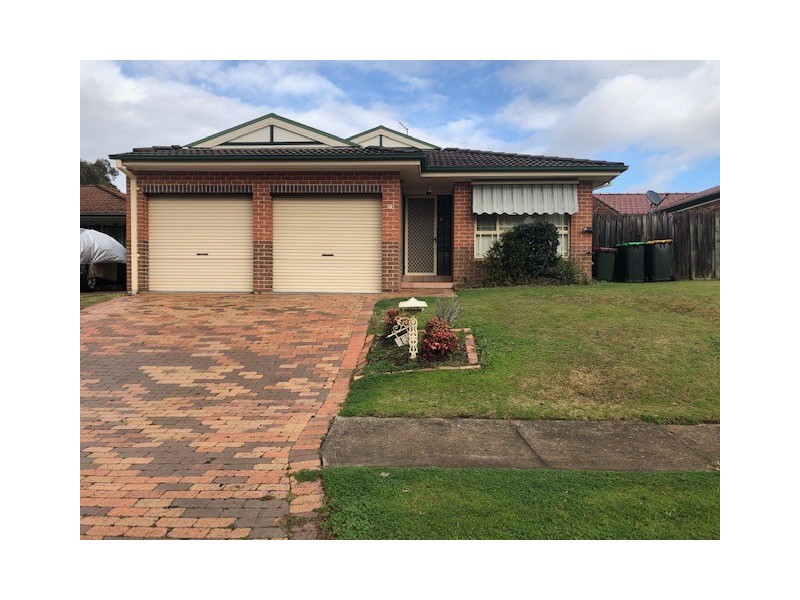 13 Merryville Court, Wattle Grove NSW 2173