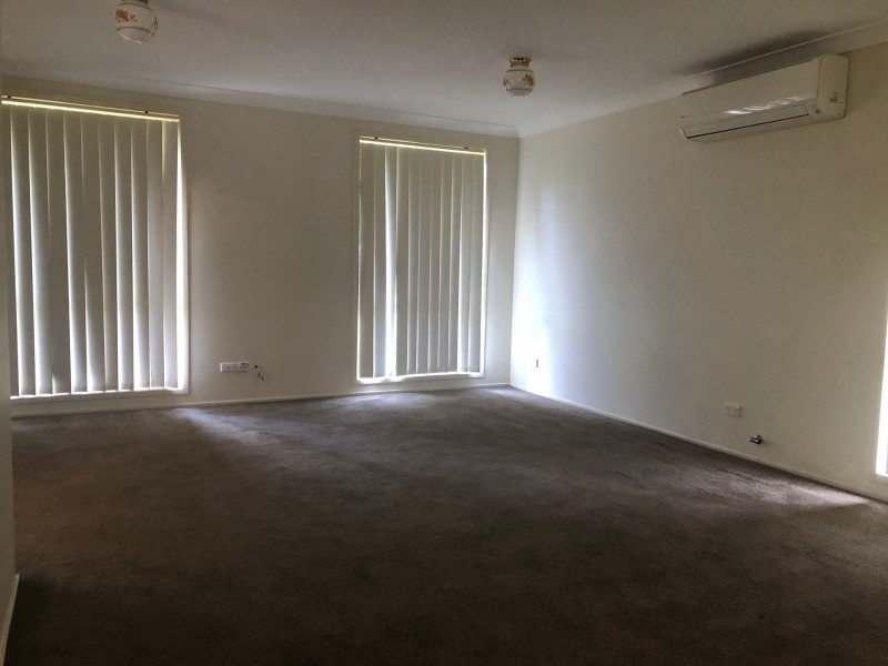 13 Merryville Court, Wattle Grove NSW 2173