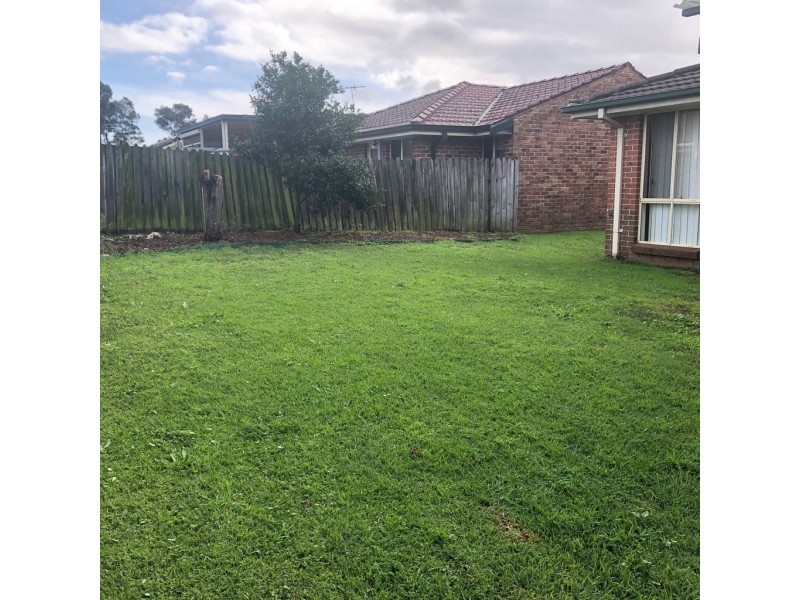 13 Merryville Court, Wattle Grove NSW 2173