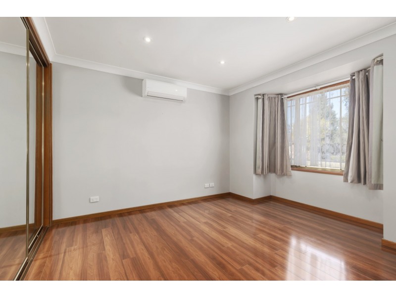 17 Yallum Court, Wattle Grove NSW 2173