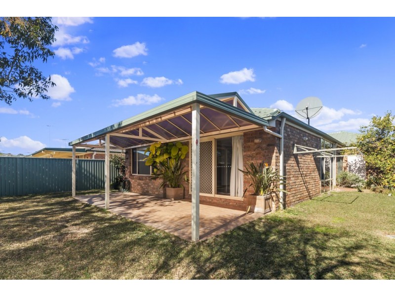 17 Yallum Court, Wattle Grove NSW 2173
