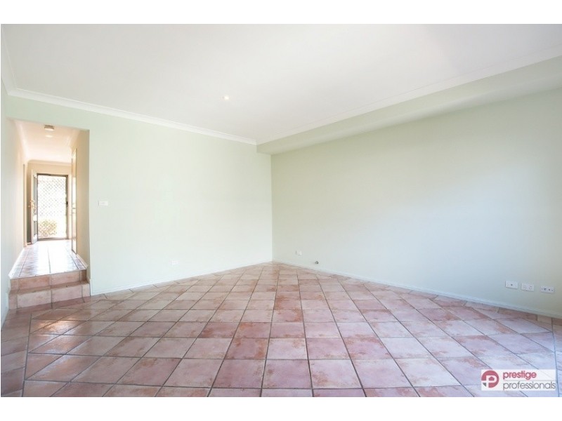 9 Torrens Court, Wattle Grove NSW 2173