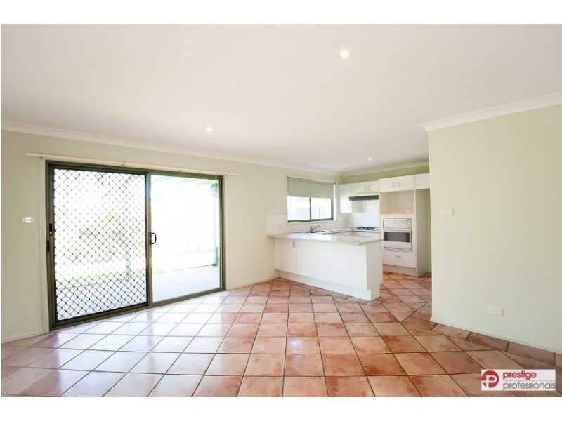 9 Torrens Court, Wattle Grove NSW 2173