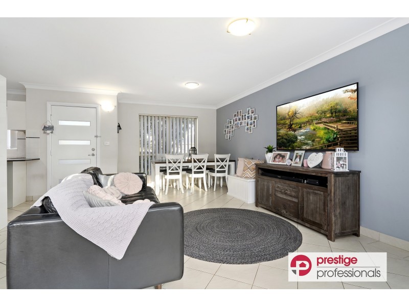 2/37-39 Swain Street, Moorebank NSW 2170