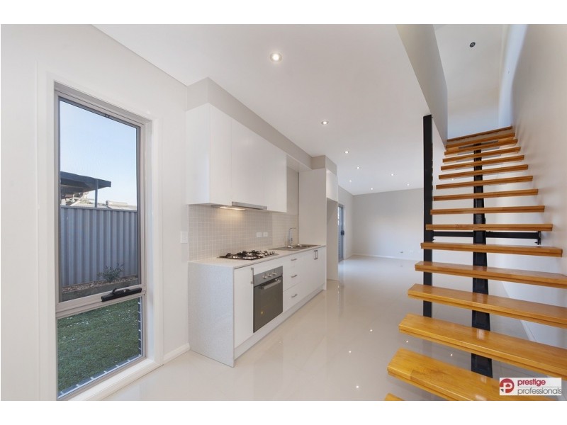 4/64 Junction Road, Moorebank NSW 2170