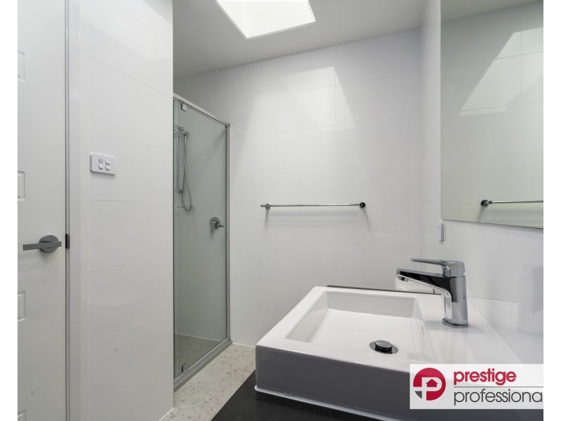 1-3/102 Longstaff Avenue, Chipping Norton NSW 2170