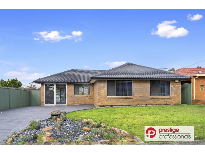 11 Denison Avenue, Lurnea NSW 2170