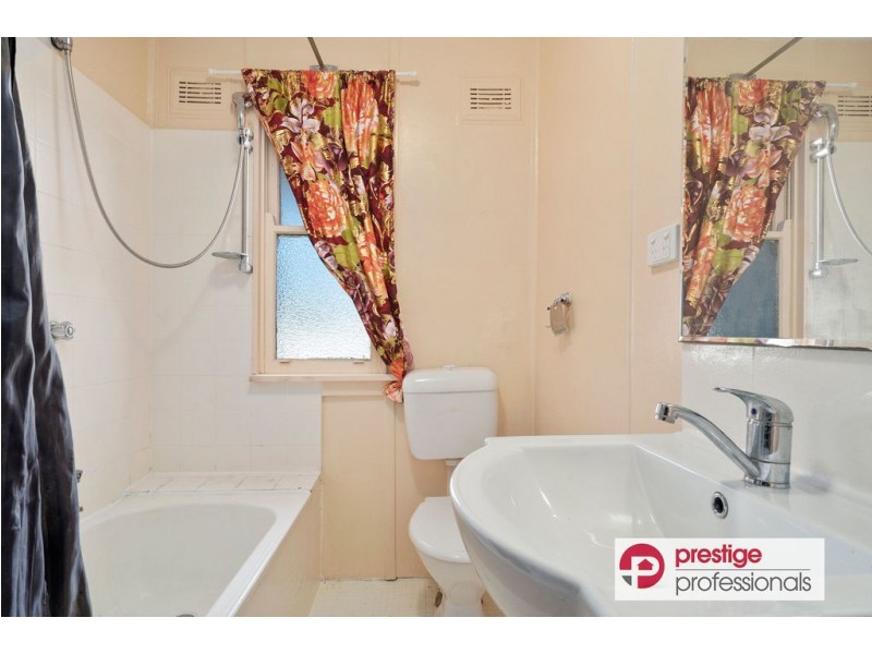 12a Damour Street, Holsworthy NSW 2173