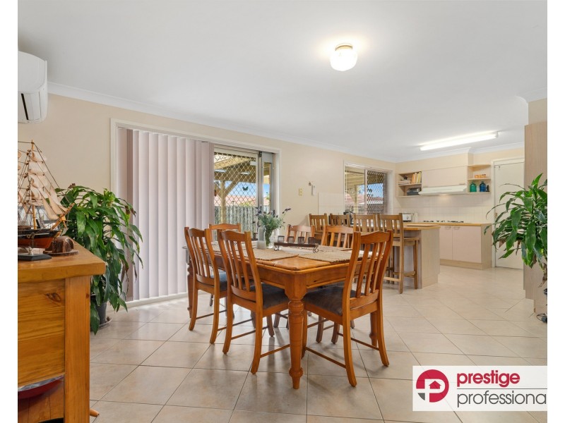 8 Haughton Court, Wattle Grove NSW 2173