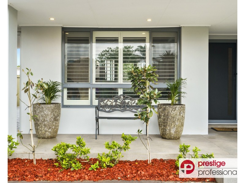 18 Hillcrest Avenue, Moorebank NSW 2170