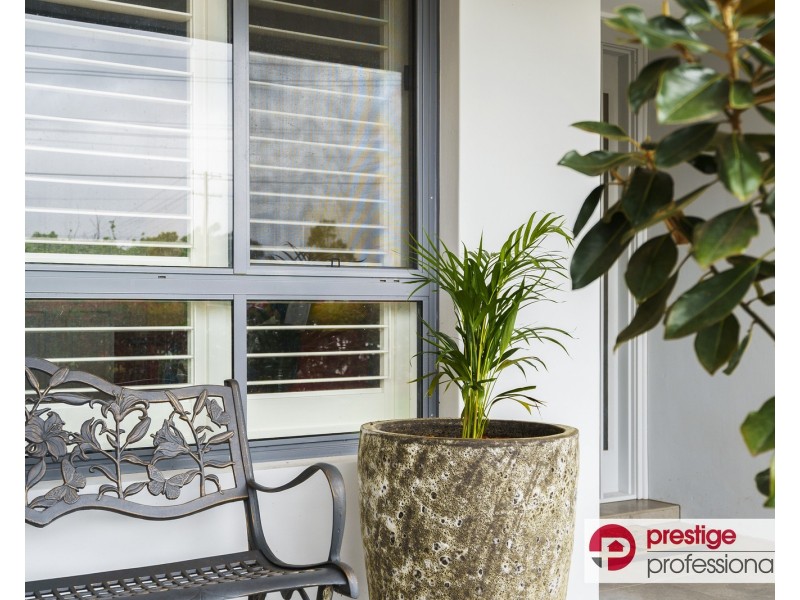 18 Hillcrest Avenue, Moorebank NSW 2170