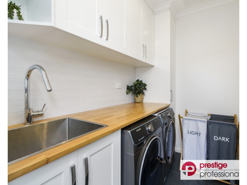 18 Hillcrest Avenue, Moorebank NSW 2170