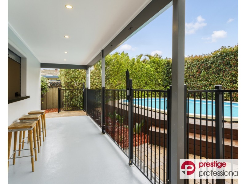 18 Hillcrest Avenue, Moorebank NSW 2170