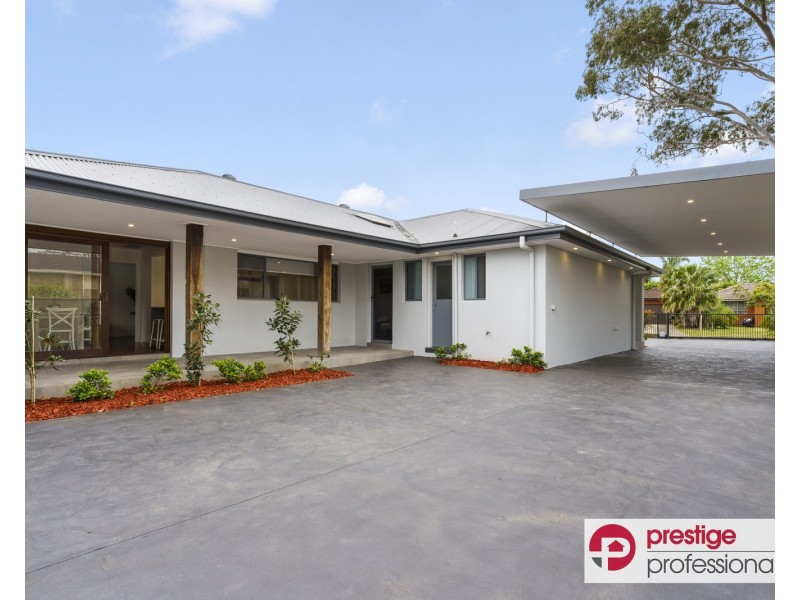 18 Hillcrest Avenue, Moorebank NSW 2170