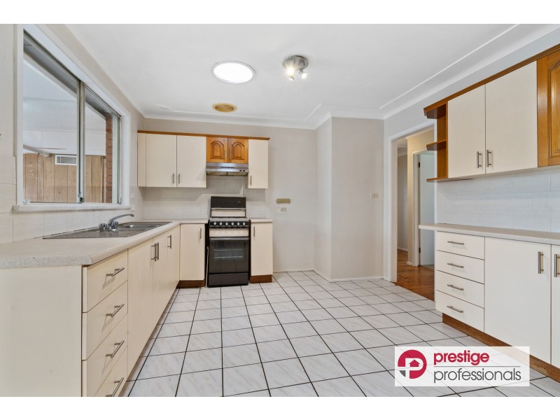 4 Harvey Avenue, Moorebank NSW 2170