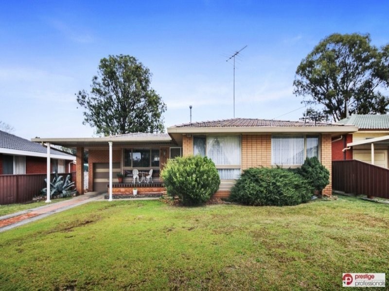 25 Wilkes Avenue, Moorebank NSW 2170