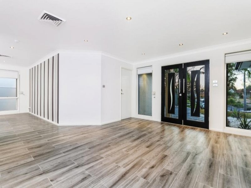 19 Baileyana Court, Wattle Grove NSW 2173