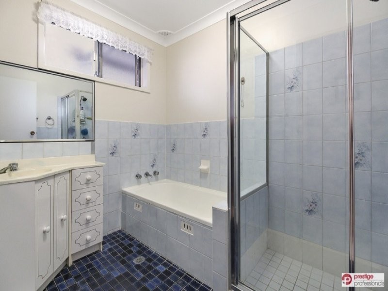 32 Wilkes Avenue, Moorebank NSW 2170