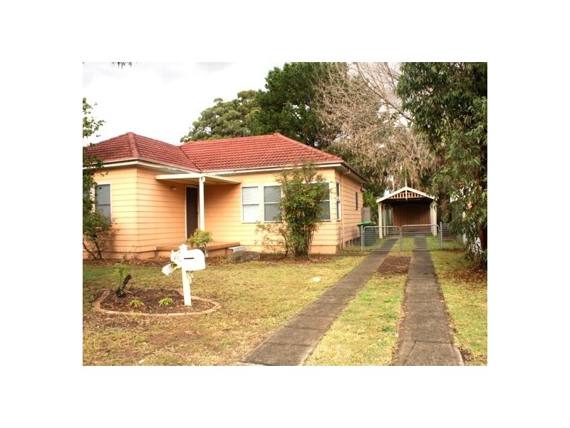 21 Birdwood Avenue, Holsworthy NSW 2173