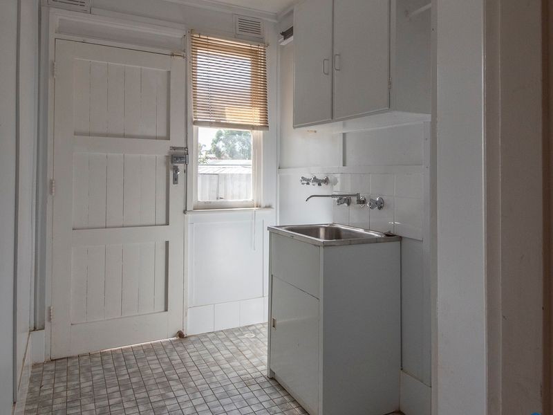 18 Derna Road, Holsworthy NSW 2173