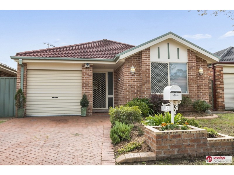 31 Somercotes Court, Wattle Grove NSW 2173