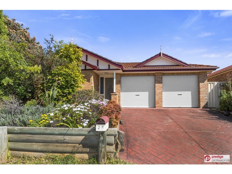 25 Daintree Drive, Wattle Grove NSW 2173