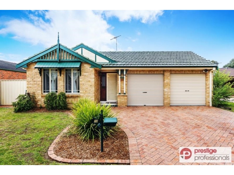 10 Exbury Court, Wattle Grove NSW 2173