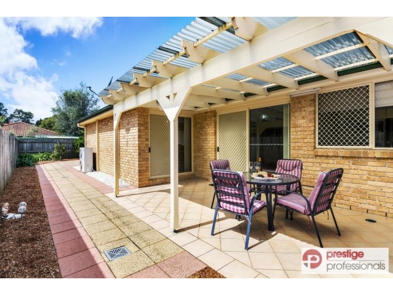 10 Exbury Court, Wattle Grove NSW 2173