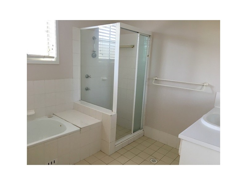 7A Wellwood Avenue, Moorebank NSW 2170