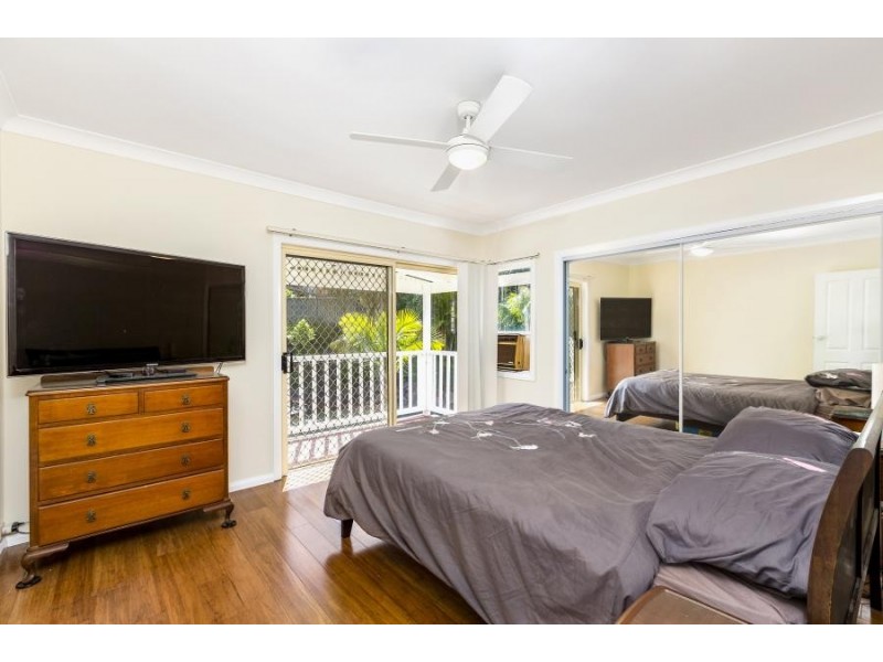 21 Gal Crescent, Moorebank NSW 2170