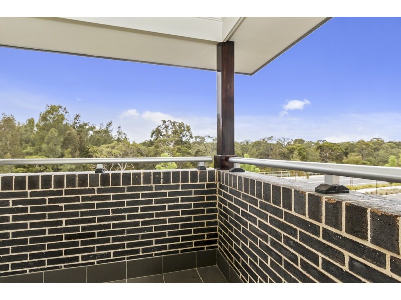 20 Bushview Lane, Moorebank NSW 2170
