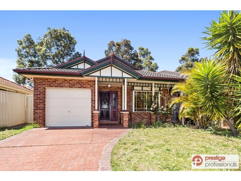 20 Beltana Court, Wattle Grove NSW 2173