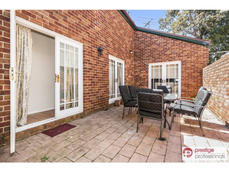 20 Beltana Court, Wattle Grove NSW 2173