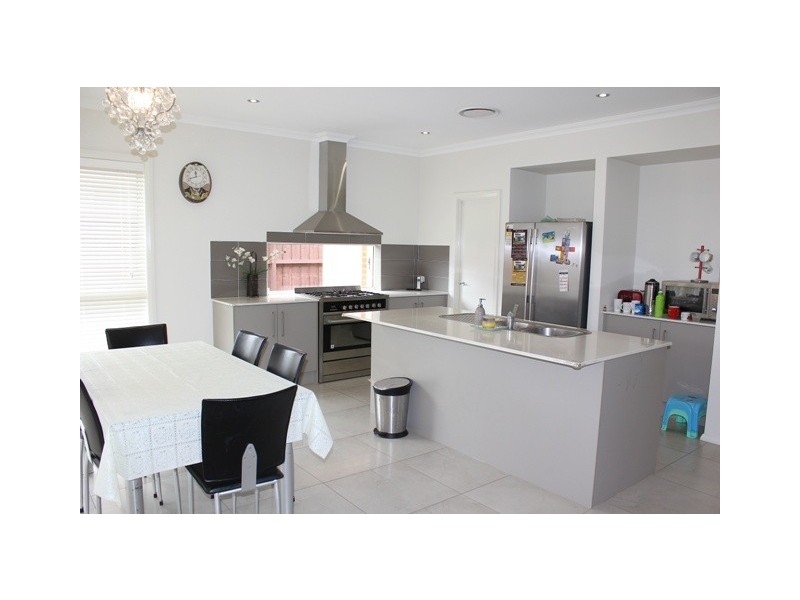 15 Sandstock Avenue, Moorebank NSW 2170