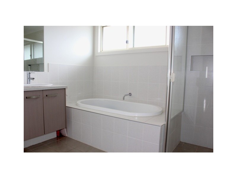 15 Sandstock Avenue, Moorebank NSW 2170