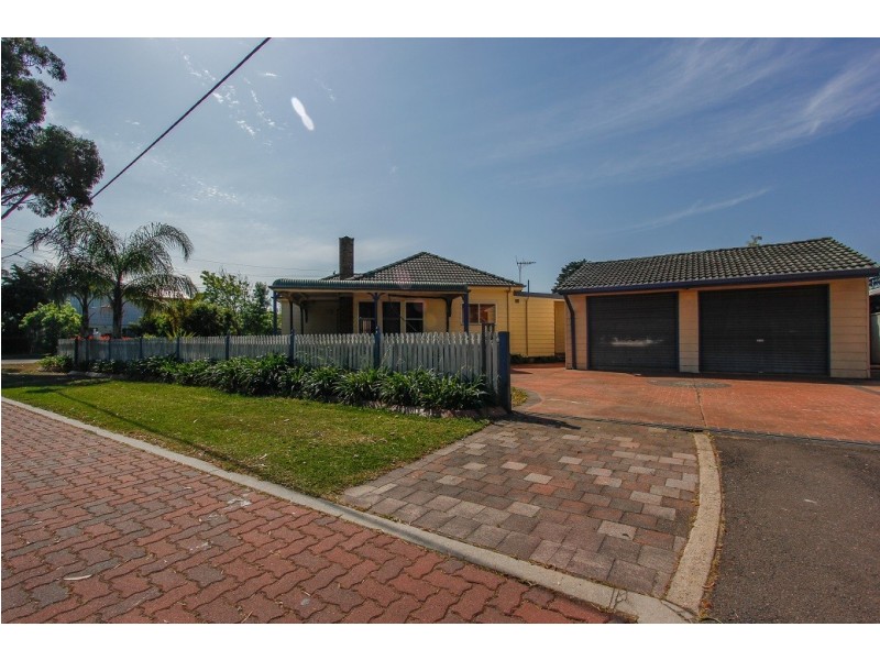 26 Anzac Mews, Wattle Grove NSW 2173