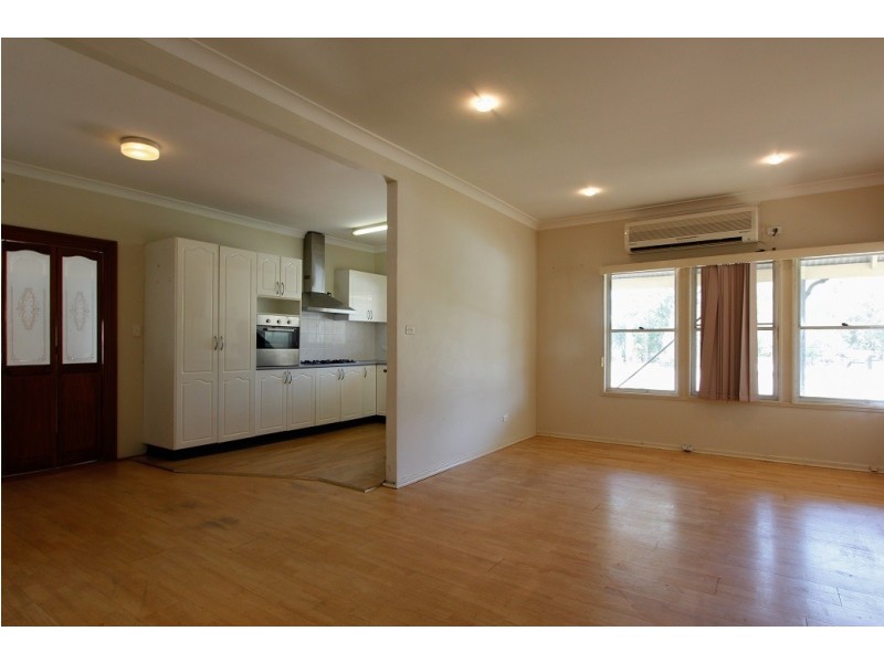 26 Anzac Mews, Wattle Grove NSW 2173