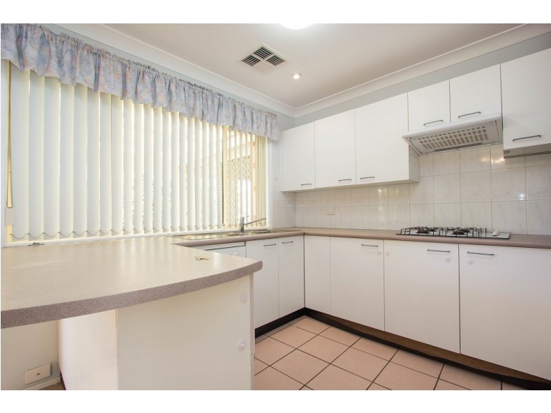 11 Bodalla Court, Wattle Grove NSW 2173